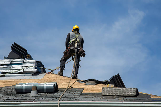 Professional Gutter Installation technician working in Springdale, SC